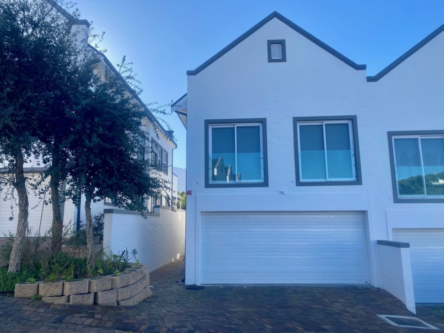 3 Bedroom Property for Sale in Gevonden Estate Western Cape